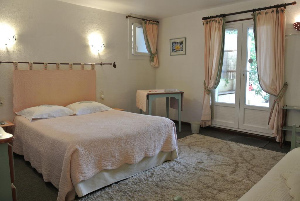 Bed and Breakfast La Vieille Bastide Flayosc Экстерьер фото