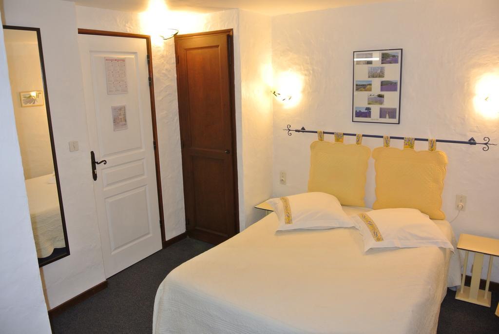 Bed and Breakfast La Vieille Bastide Flayosc Экстерьер фото