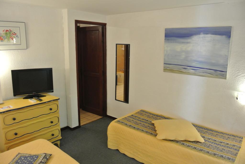 Bed and Breakfast La Vieille Bastide Flayosc Экстерьер фото