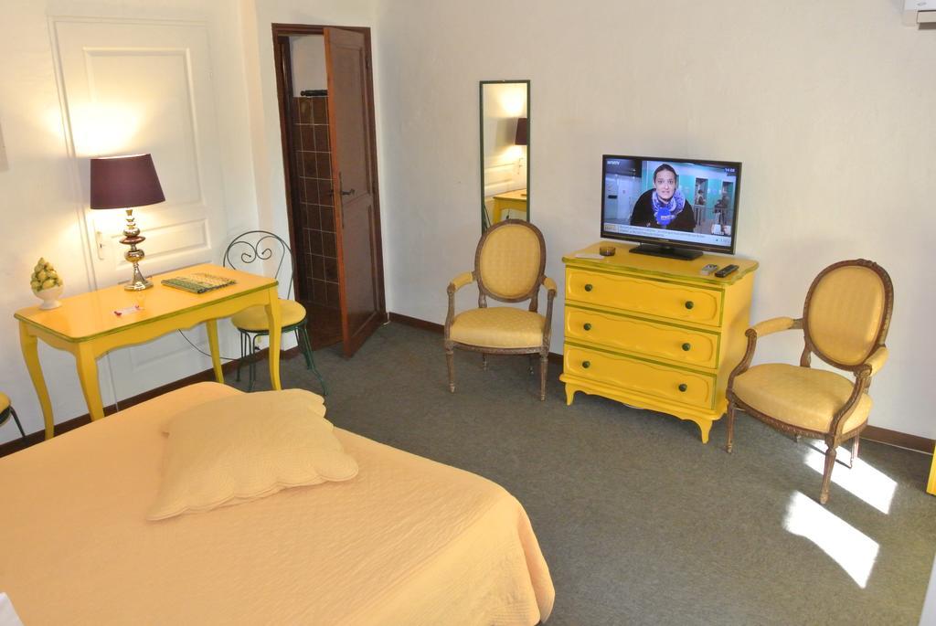 Bed and Breakfast La Vieille Bastide Flayosc Экстерьер фото