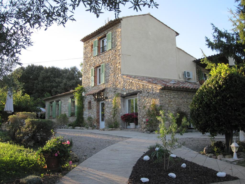 Bed and Breakfast La Vieille Bastide Flayosc Экстерьер фото