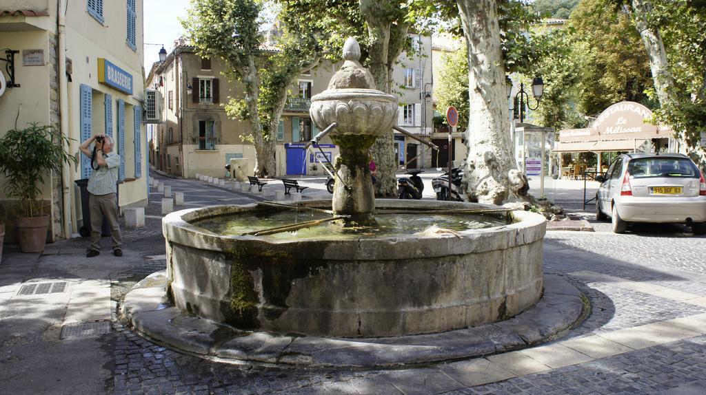 Bed and Breakfast La Vieille Bastide Flayosc Экстерьер фото